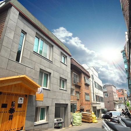 Mago Guesthouse โซล ภายนอก รูปภาพ