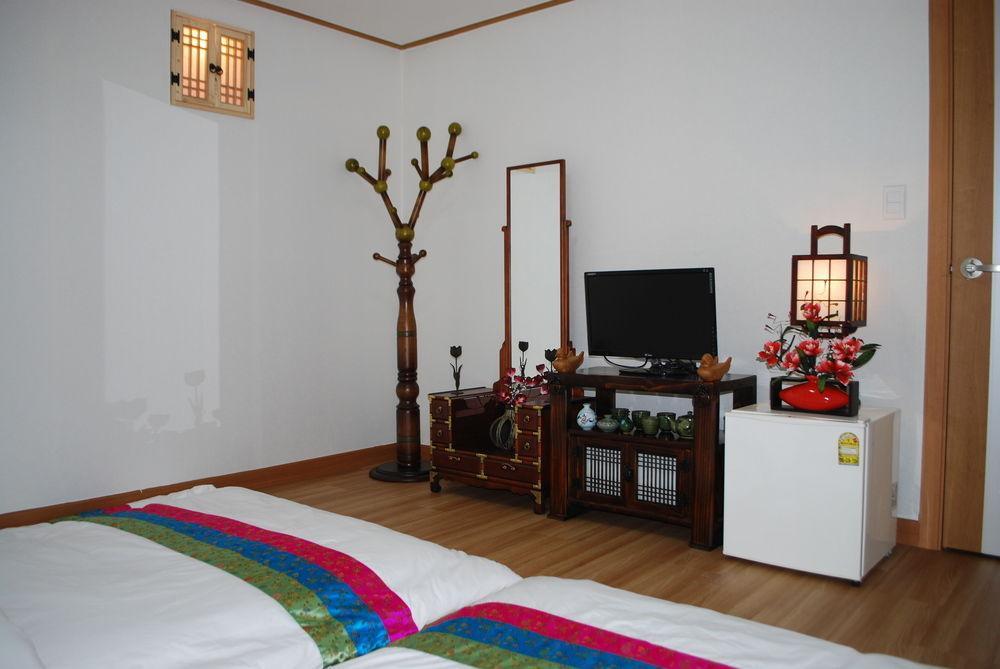 Mago Guesthouse โซล ภายนอก รูปภาพ