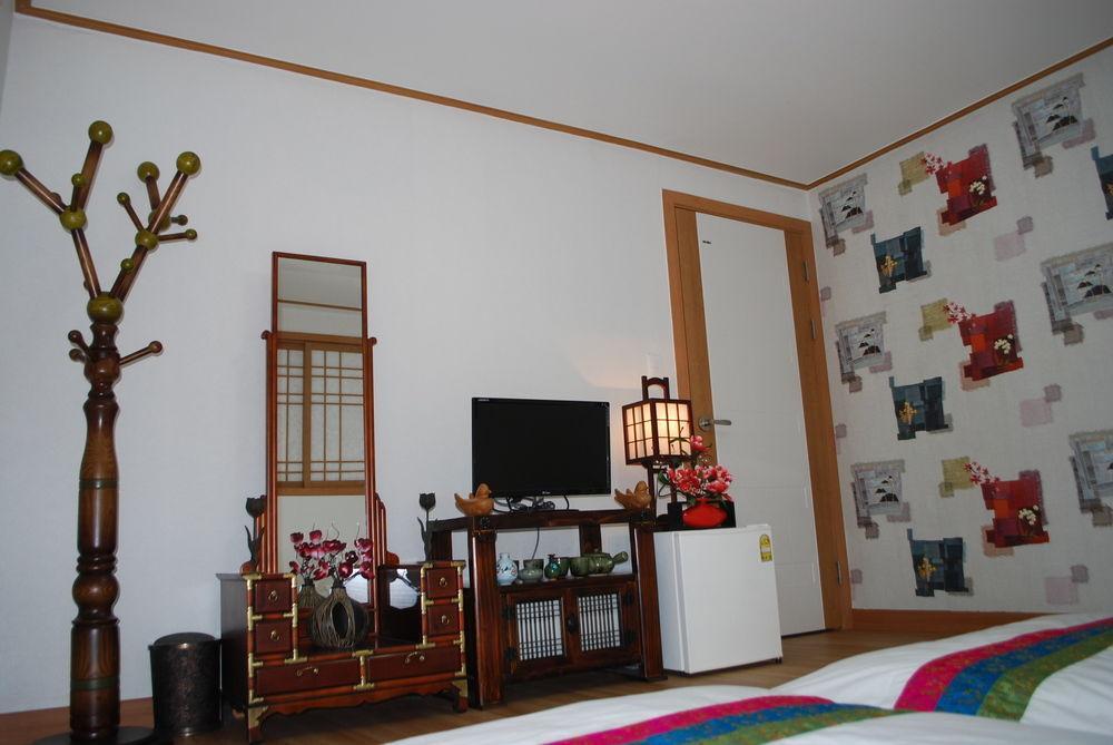 Mago Guesthouse โซล ภายนอก รูปภาพ