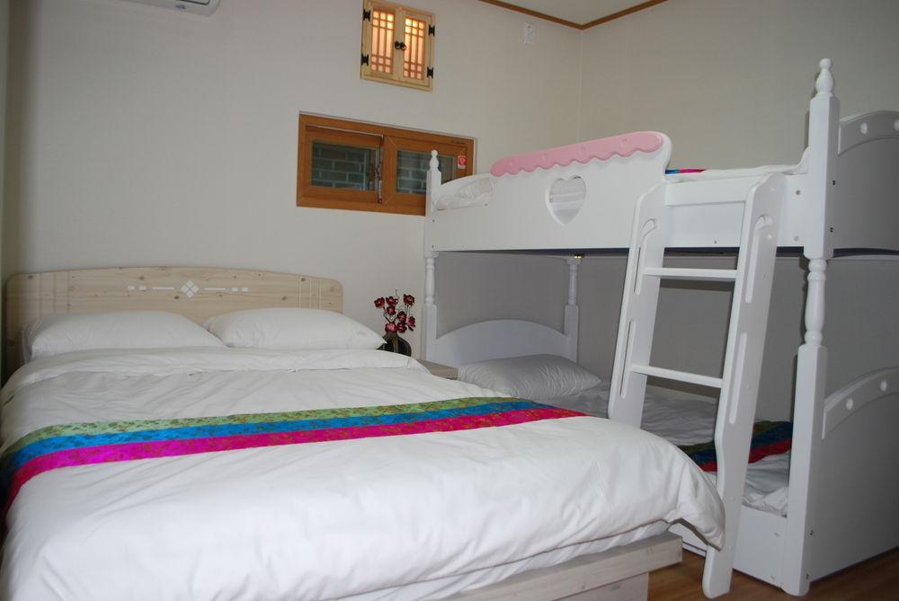 Mago Guesthouse โซล ภายนอก รูปภาพ